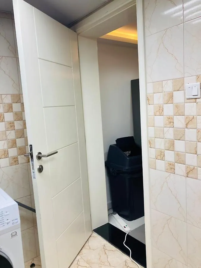 Tanoshi Pod Hostel - Deira Al Rigga Dubai